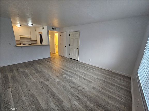 3rd image of 303 Colusa St