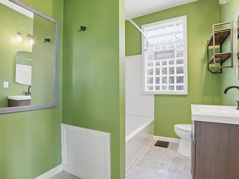3250 Gaylord Ave #2 — Photo 8