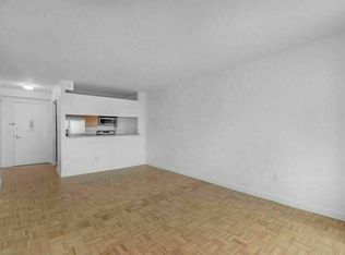 302 E 95th St #5E, New York, NY 10128