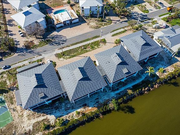 3rd image of 1340 Middle Gulf Dr Unit 9B