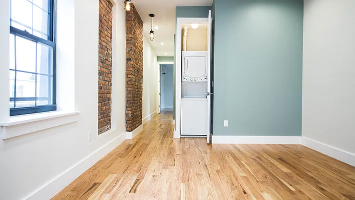 Rented by Nooklyn NYC LLC | media 24