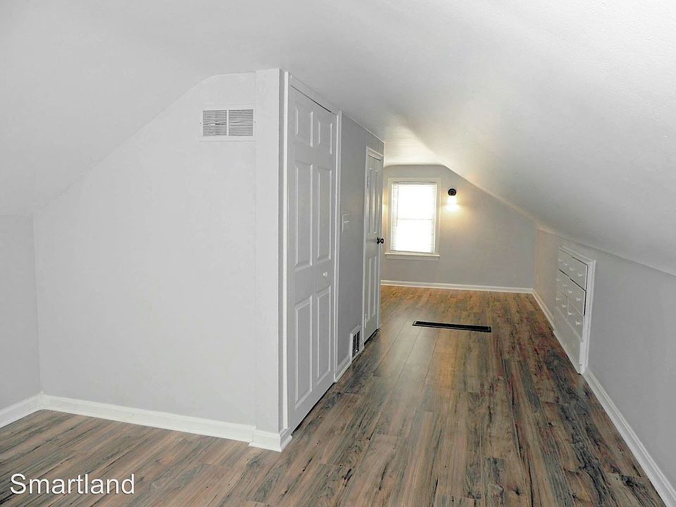 1st image of 22030 Morris Ave