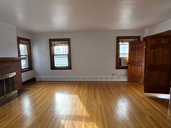 4th image of 461 Oakdene Ave Floor 2