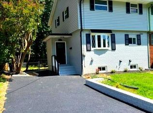 1001 Carrington Ave, Capitol Heights, MD 20743