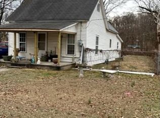 408 Oneida St, Seneca, MO 64865