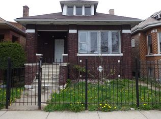 6745 S Artesian Ave, Chicago, IL 60629