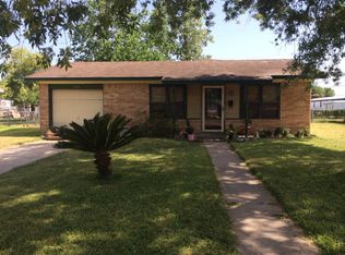 3503 Woodlawn St, Victoria, TX 77901