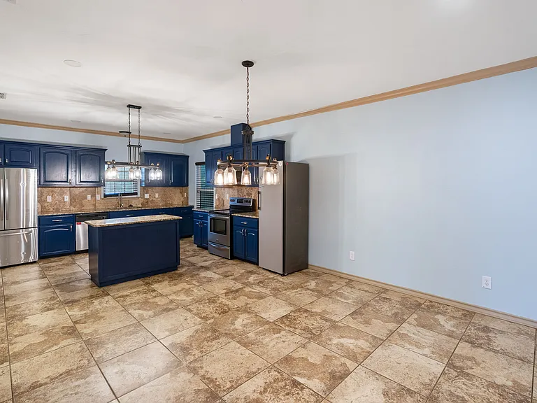 3910 Granite Peak Dr — Photo 5