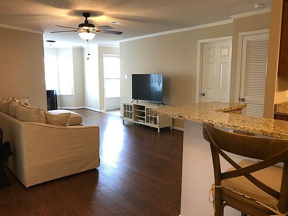 Chair Railing & Moulding