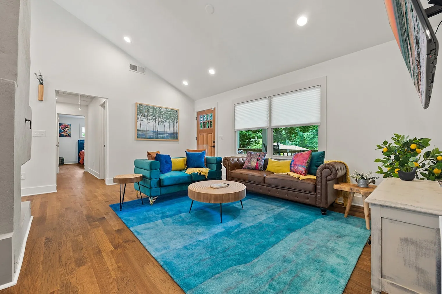 3 bed, 3.0 bath, $5,584 — Photo 2