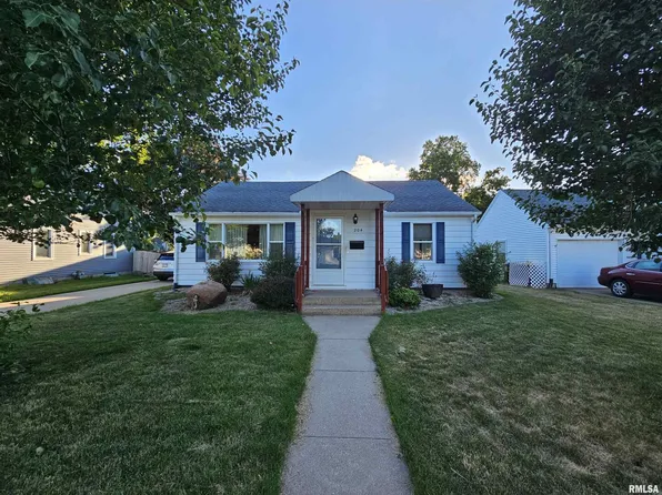 204 N Vermont St, Maquoketa, IA 52060