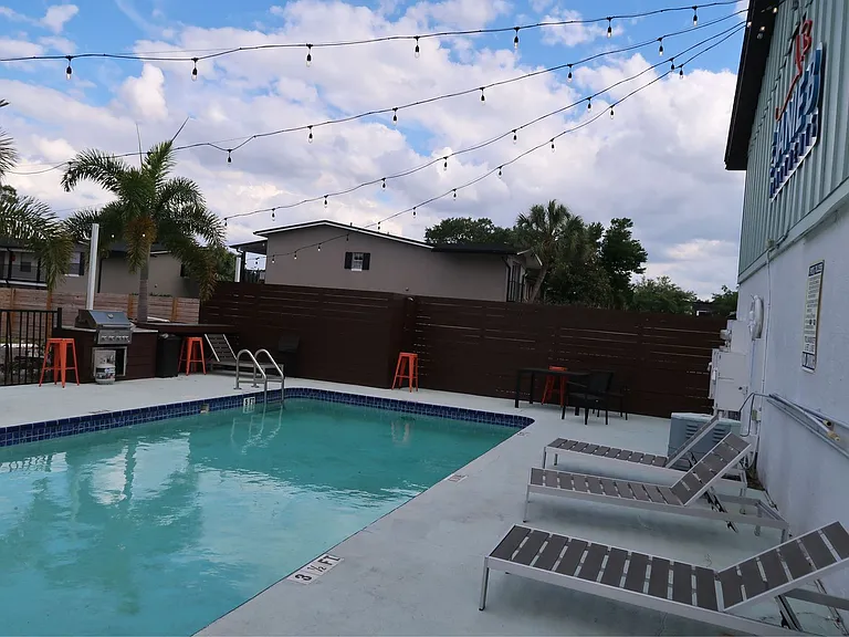 Janie B Apartments — Photo 29
