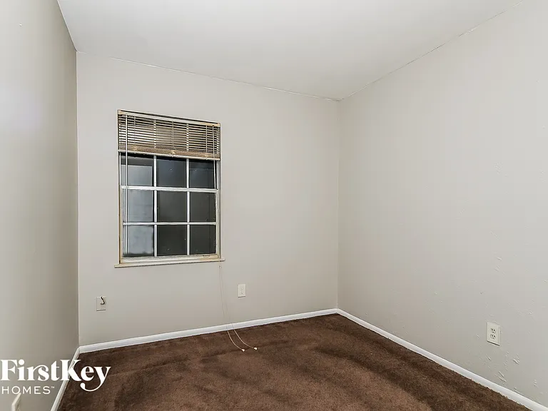 4110 Mellis Dr — Photo 11