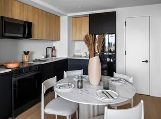 11 Ocean Parkway 1107 image 1 of 28