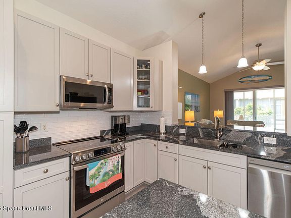 4th image of 3135 Cobia Ln
