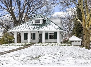 921 W Arlington Rd, Erie, PA 16509