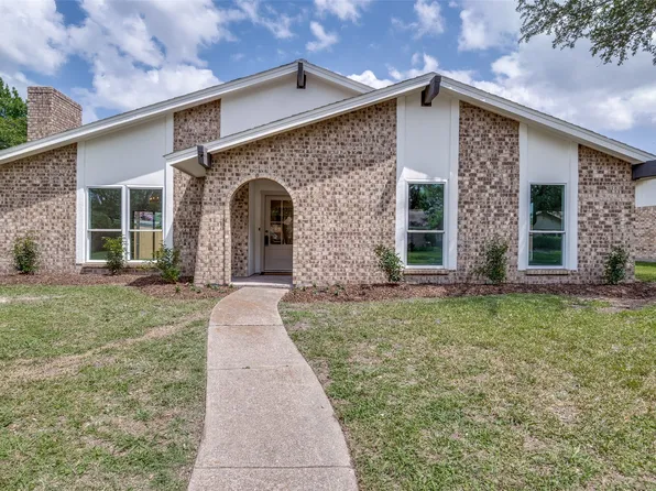 5006 Presidio Dr, Garland, TX 75043