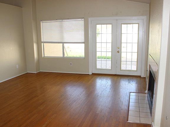 2nd image of 234 W Oxford Ln