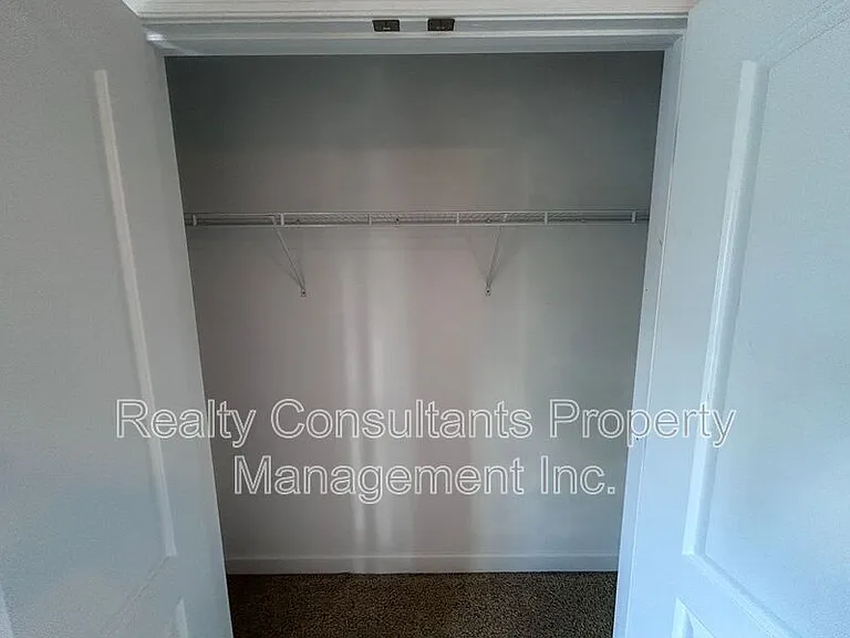 4540 Pebble Lake Dr — Photo 43