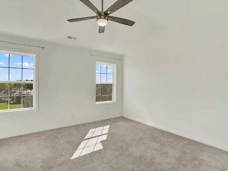 345 Avon Dr — Photo 14