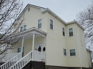 412 S 4th St, De Soto, MO 63020