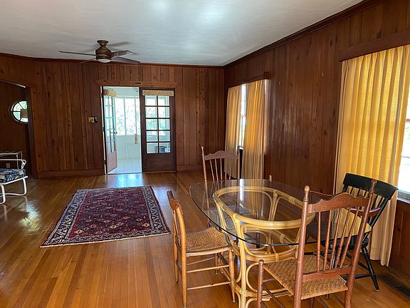 4th image of 1709 Sunset Dr