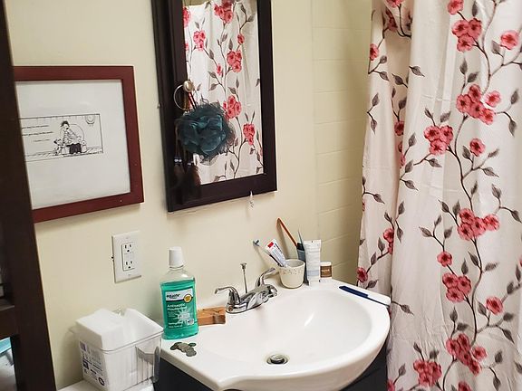 4th image of 3108 N 68th St APT C