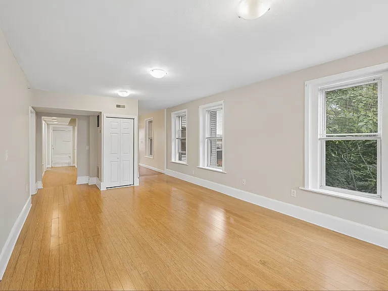 20 Eden St #4 — Photo 2