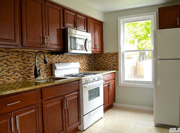 5th image of 11243 203rd St