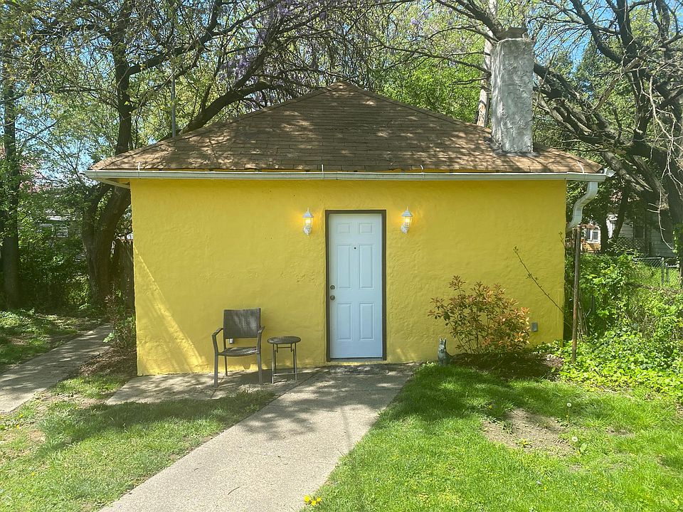 306 S 4th St Darby PA Zillow