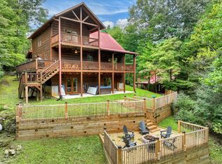 174 Wildwood Ct, Ellijay, GA 30540