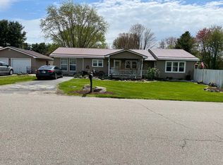 203 E Logan St, Cloverdale, IN 46120