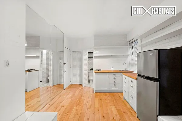 Sold by Citi Habitats | media 11