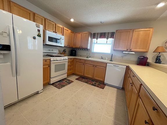 3rd image of 7620 SE 171st Horseshoe Ln