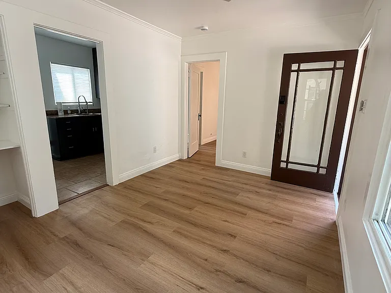 4241 Lincoln Ave — Photo 22