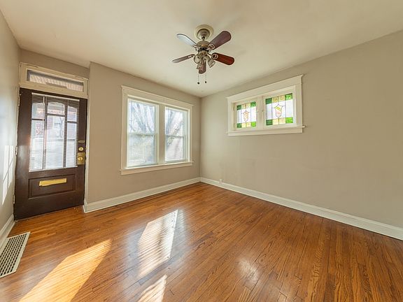 3rd image of 2009 Maury Ave #2011