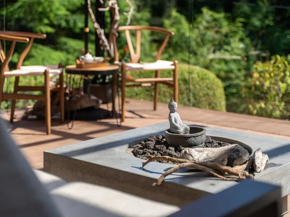 34X Southborough Dr, West Vancouver, BC V7S 1L9