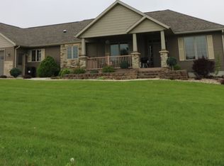 10400 Echo Valley Rd, West Union, IA 52175