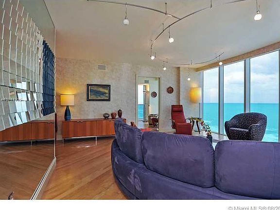 3rd image of 18911 Collins Ave APT 1401