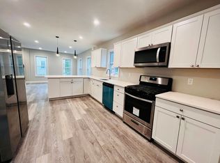 26 Crescent St #26, Quincy, MA 02169