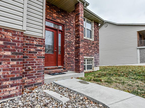 2nd image of 270 Ellsworth Dr