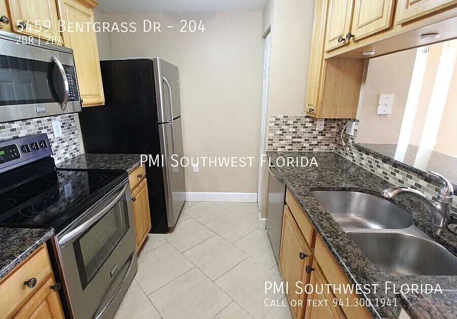 2BR/2BA Condo for Rent Near UTC! — Photo 2
