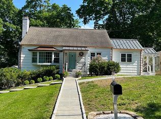 51 Grandview Rd, Fairfield, CT 06825