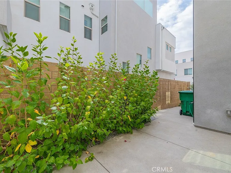 131 Pusan — Photo 14