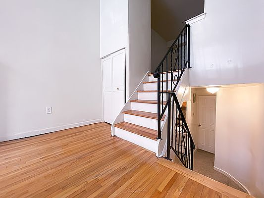 3rd image of 444 W 46th St APT A