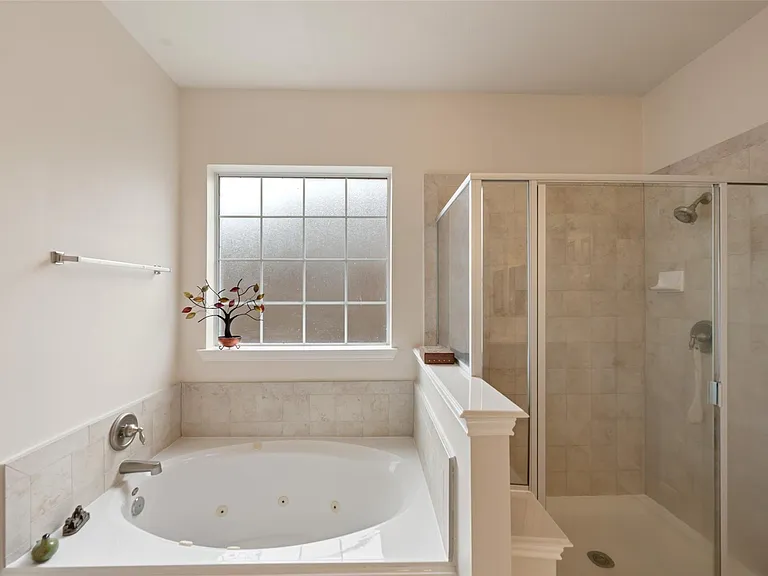 20018 Rene Creek Ct — Photo 12