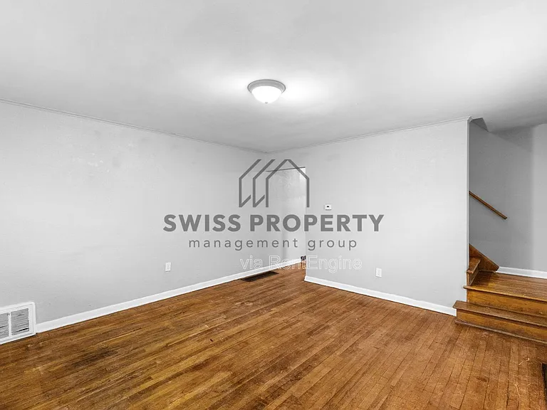 386 S Napoleon Ave #S — Photo 10