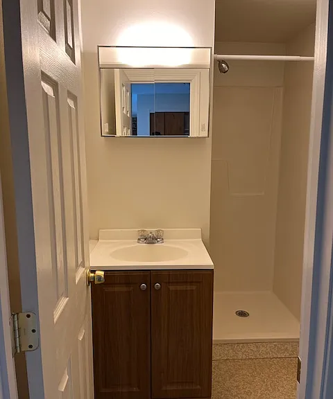 39 Pleasant St #5 — Photo 5