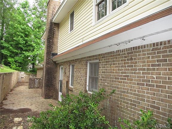 2nd image of 517 35th Ave E