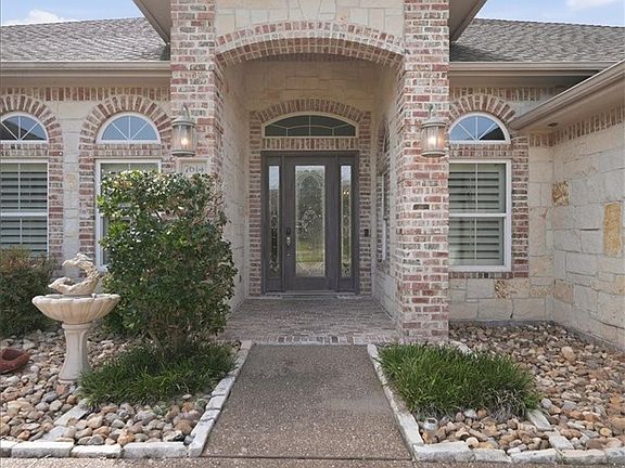 4th image of 7614 Loire Blvd